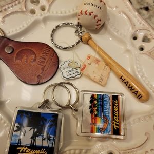 4 Hawaii Keychains